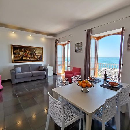 Super Panorama & Astonishing Apartment Seaview Giardini Naxos Dış mekan fotoğraf
