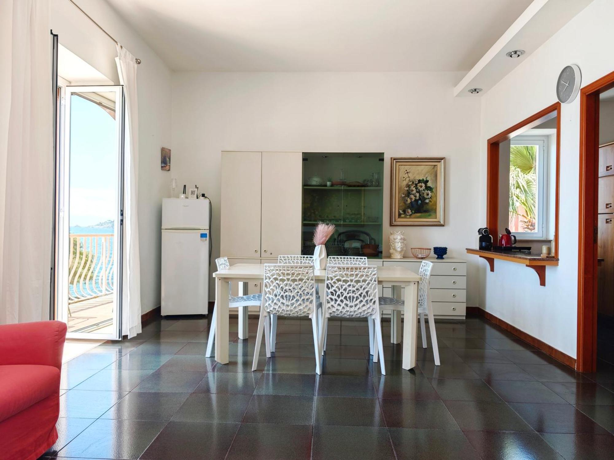 Super Panorama & Astonishing Apartment Seaview Giardini Naxos Dış mekan fotoğraf